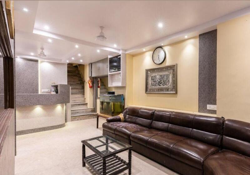 Hotel Al Madina Palace