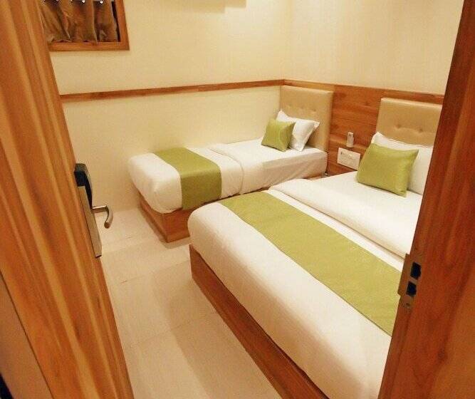 Hotel Al Madina Palace