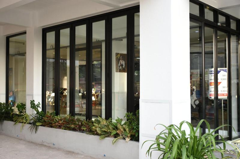 ホテル Basaya Laemchabang