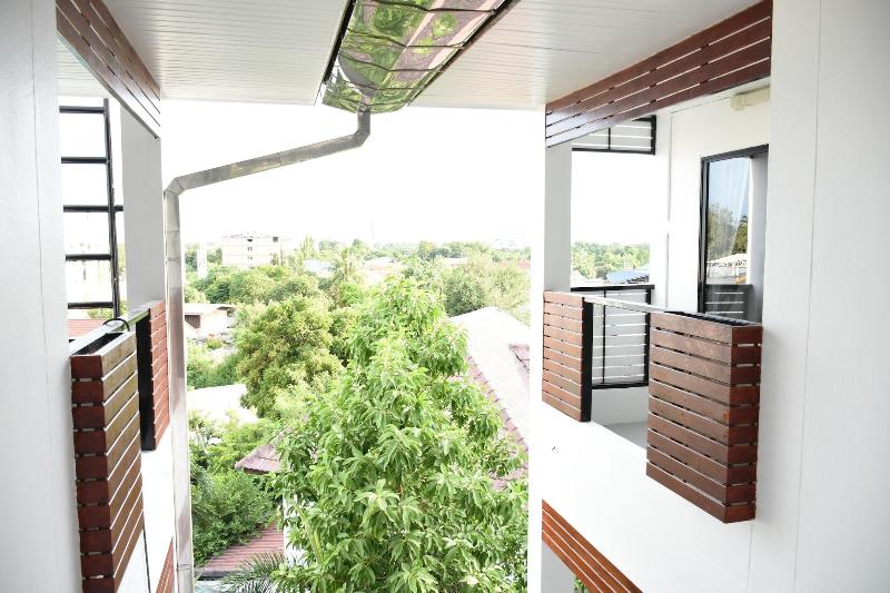 ホテル Basaya Laemchabang