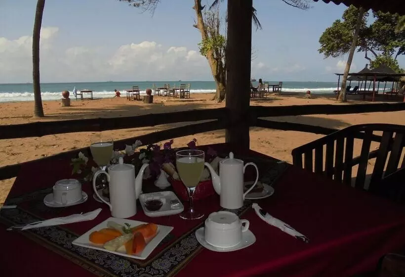 هتل Robinson Plage