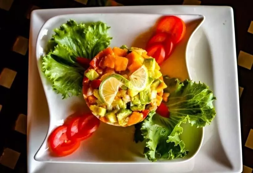 هتل Robinson Plage