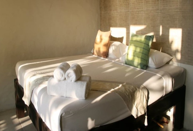 هتل Tamarina Resort Arng Sila