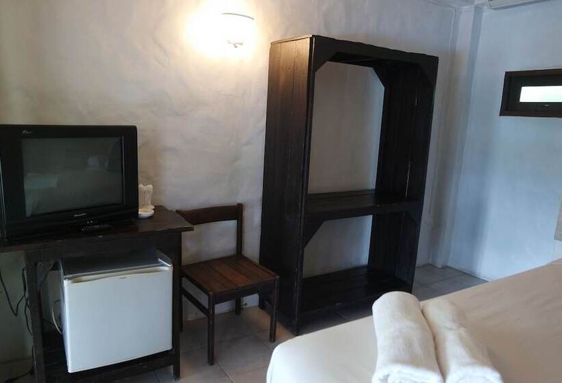 هتل Tamarina Resort Arng Sila