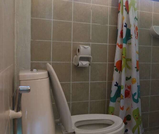 هتل Tamarina Resort Arng Sila