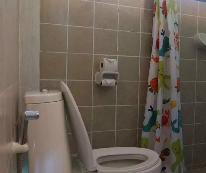 هتل Tamarina Resort Arng Sila