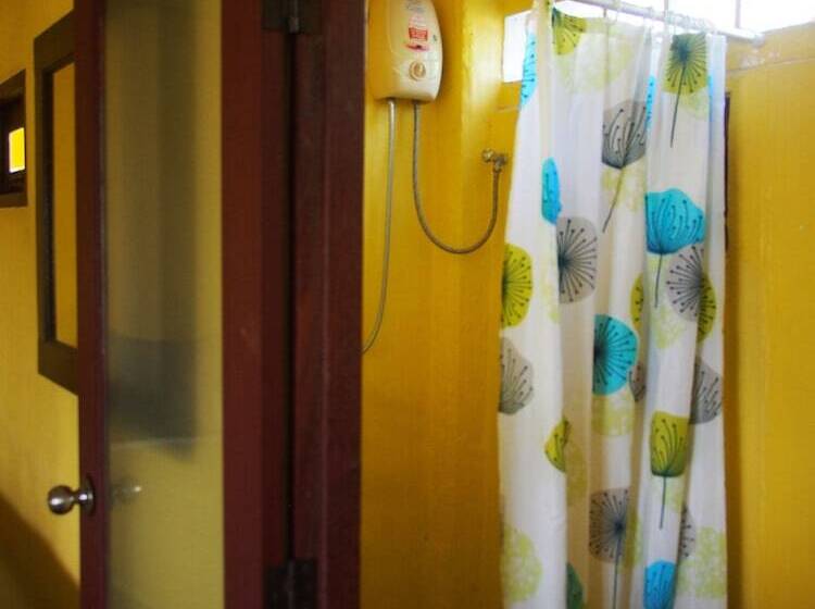 هتل Tamarina Resort Arng Sila