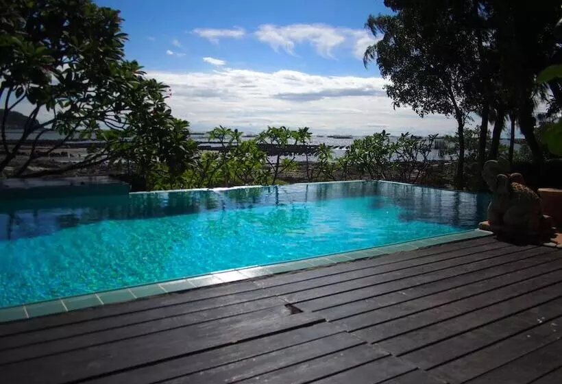 هتل Tamarina Resort Arng Sila