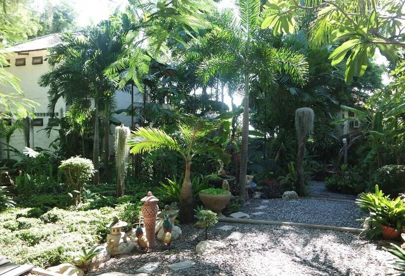 هتل Tamarina Resort Arng Sila