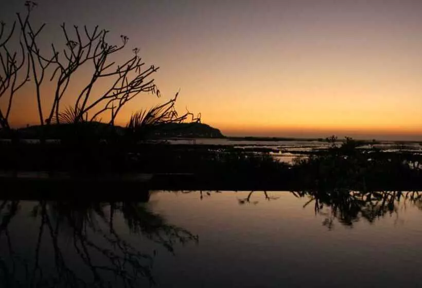 هتل Tamarina Resort Arng Sila