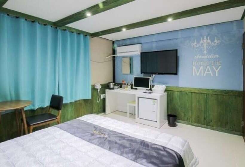 Hotel The May