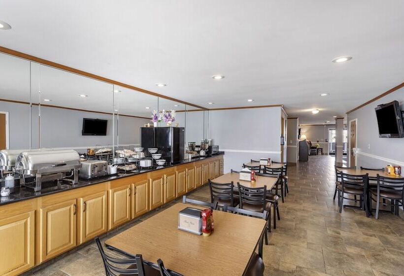 ホテル The Riverstone Inn