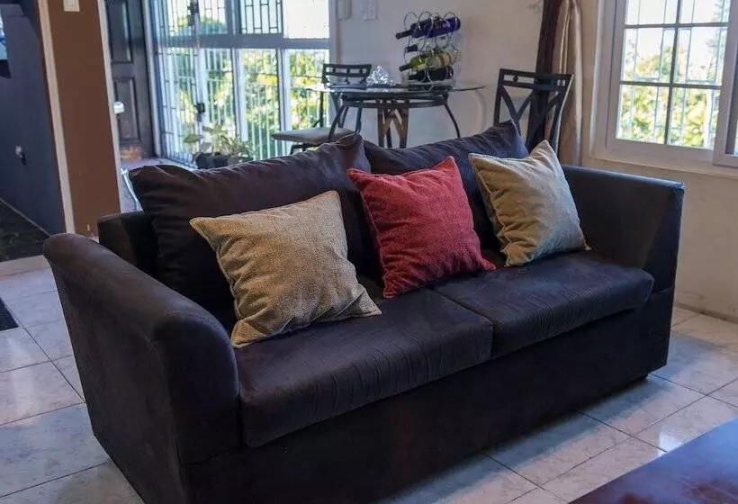 Modern Bilton Apartment