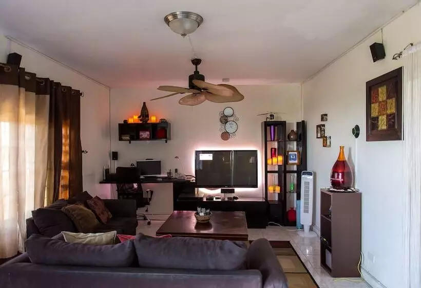 Modern Bilton Apartment