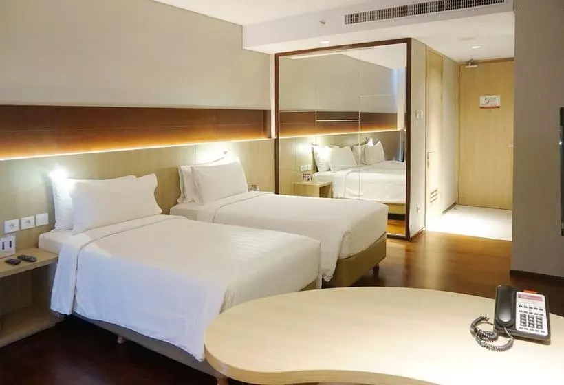 Ra Premiere Simatupang