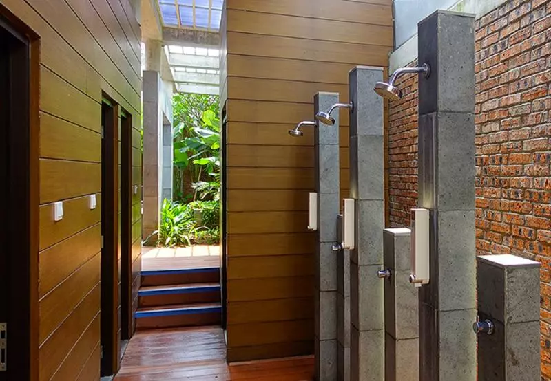 Ra Premiere Simatupang