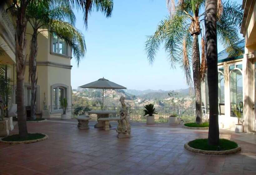 The Stradella Court Mansion