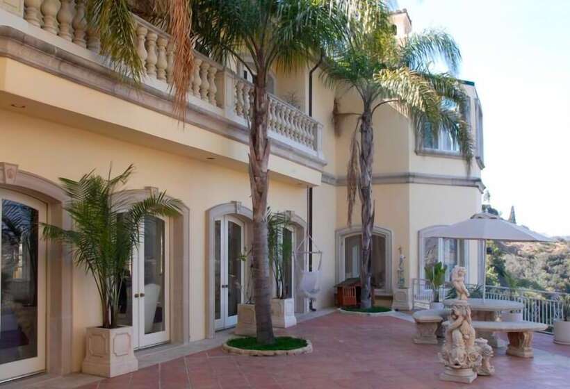 The Stradella Court Mansion