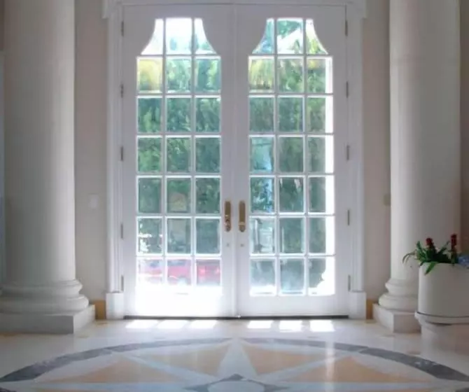 The Stradella Court Mansion