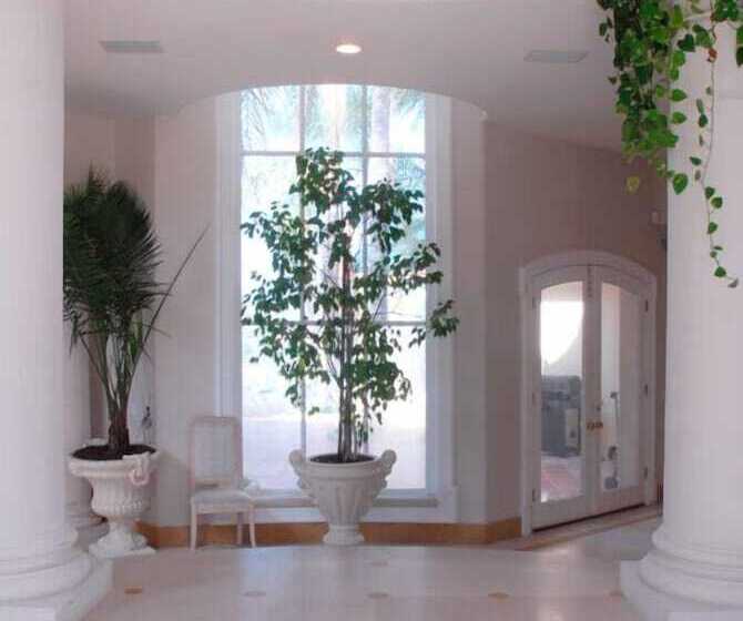 The Stradella Court Mansion