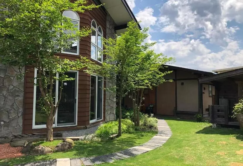 تختخواب و صبحانه Nikko Akarinoyado Villa Revage