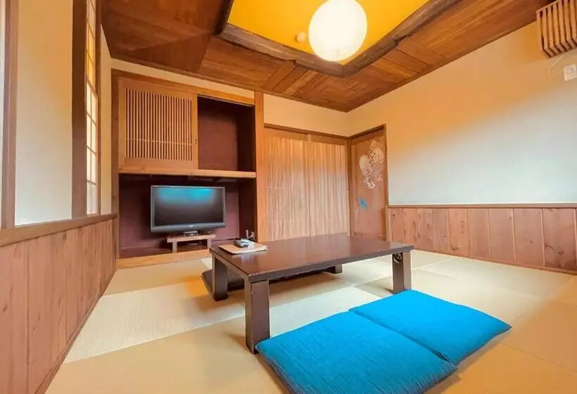 تختخواب و صبحانه Nikko Akarinoyado Villa Revage