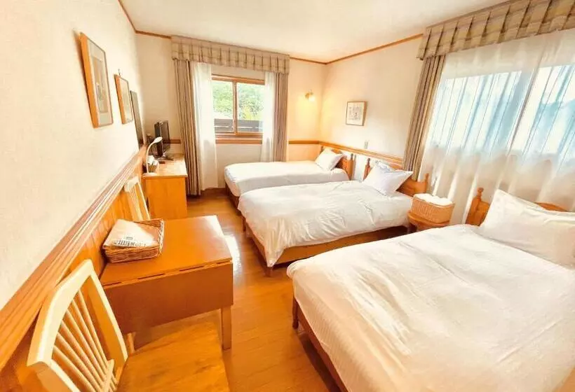 تختخواب و صبحانه Nikko Akarinoyado Villa Revage
