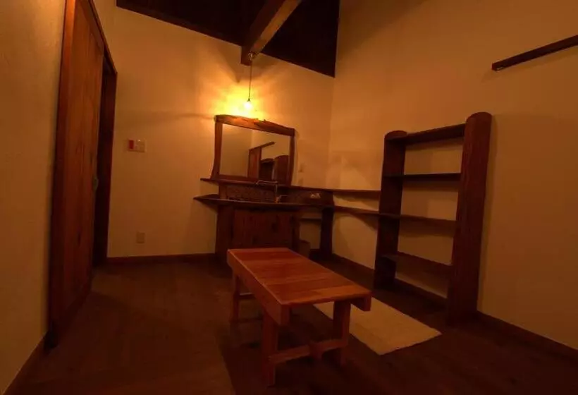 تختخواب و صبحانه Nikko Akarinoyado Villa Revage