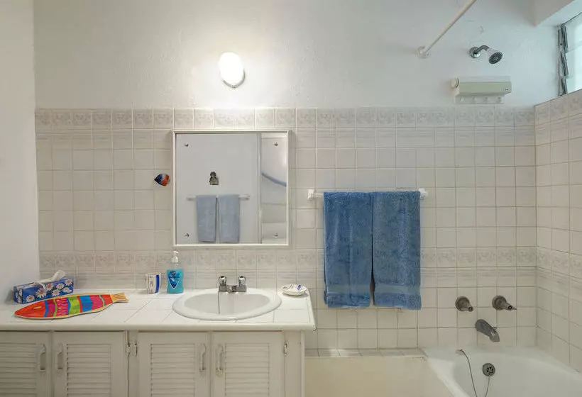 Golden View Apartments