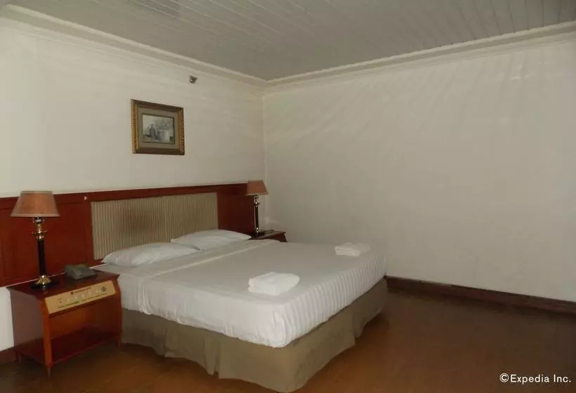 בית מלון כפרי Real Suites