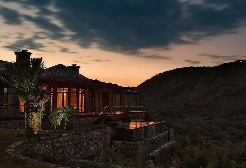 هتل Lejwe La Metsi Game Farm Pty Ltd