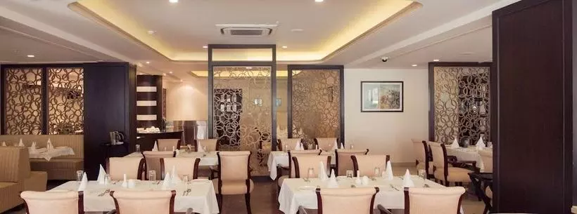 Отель Royal Reve