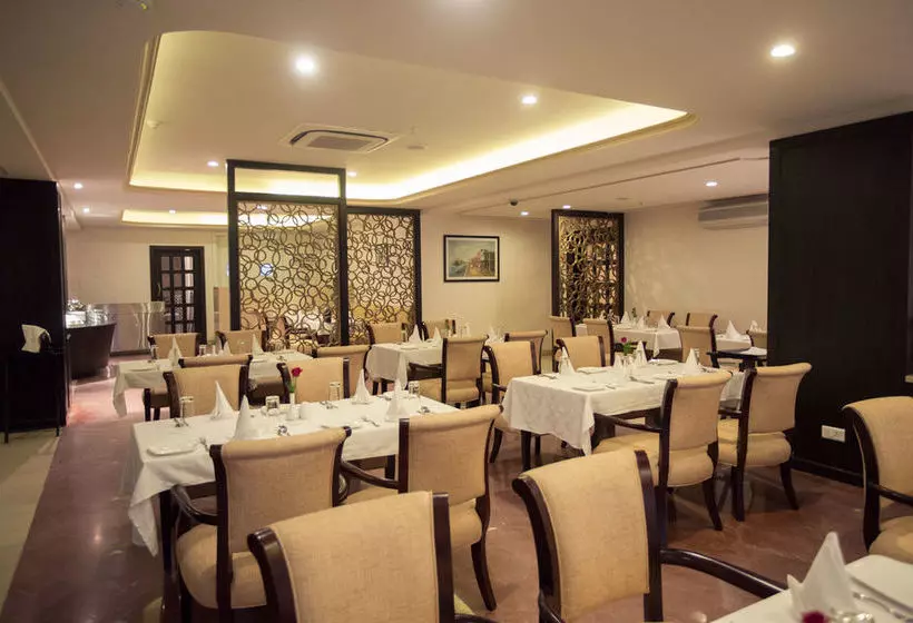 Отель Royal Reve