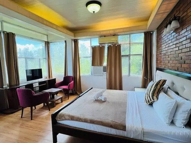 Marina Palawan Resort