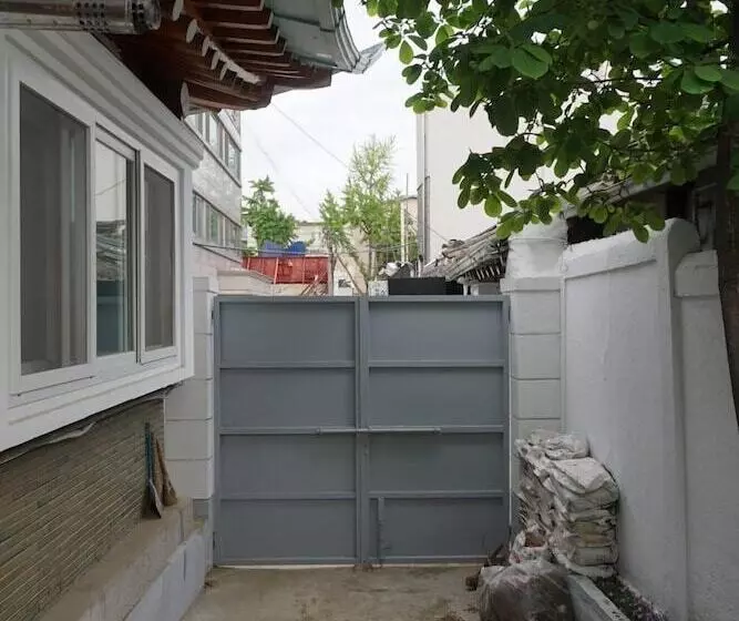 Pension Go Woon Dang Hanok Guest House