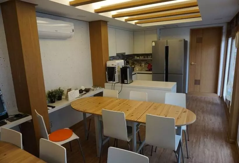 Pension Go Woon Dang Hanok Guest House