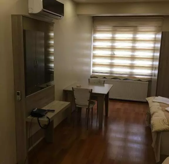 Birinci Apart