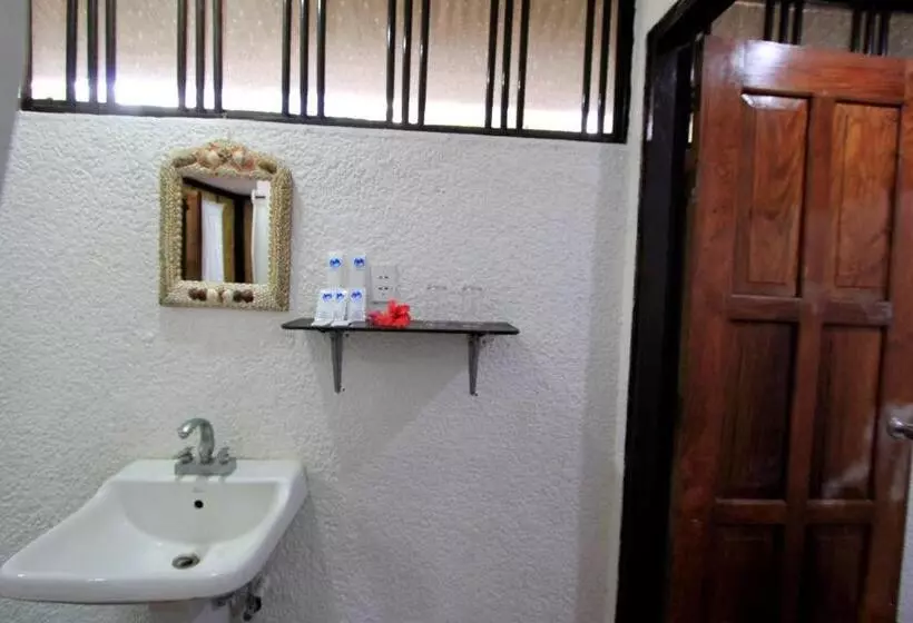 Discovery Island Resort