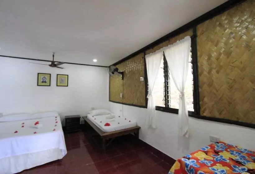 Discovery Island Resort