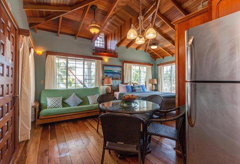 هتل Blue Tang Inn