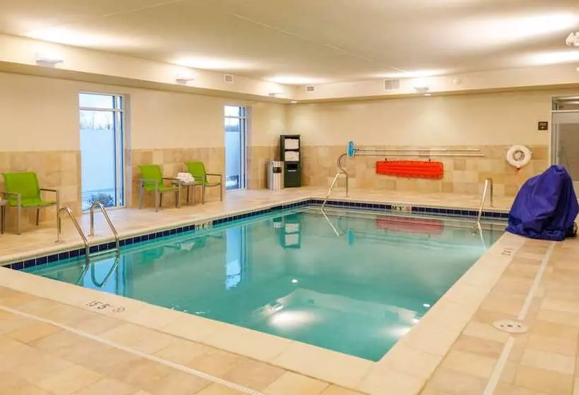 Отель Hampton Inn & Suites New Albany Columbus