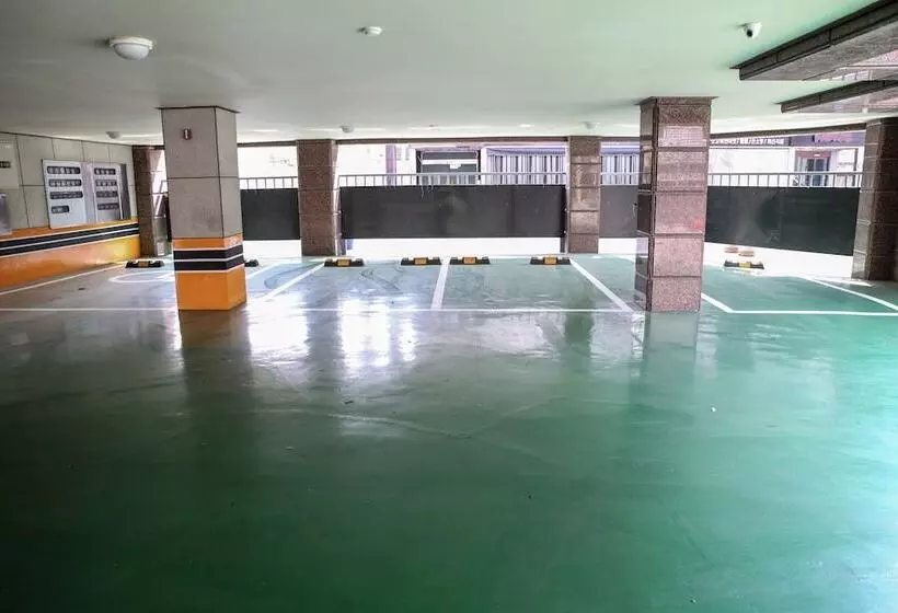 Hill Stay Hotel Residence