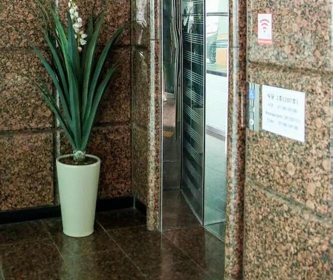 Hill Stay Hotel Residence