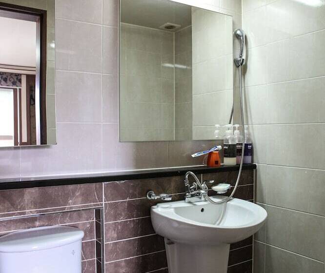 Hill Stay Hotel Residence