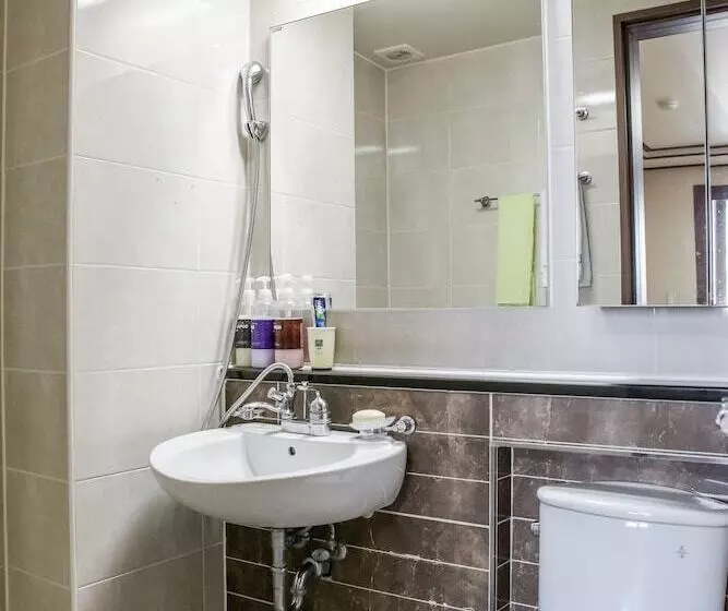 Hill Stay Hotel Residence