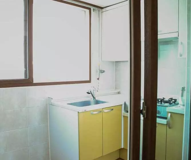 Hill Stay Hotel Residence