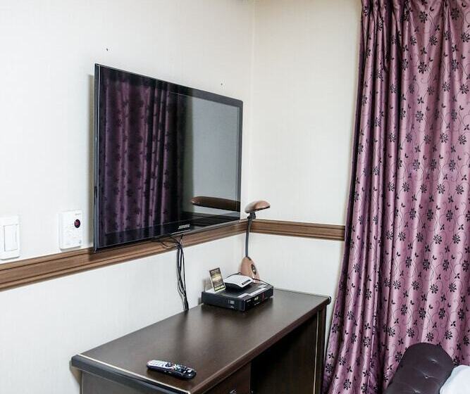 Hill Stay Hotel Residence