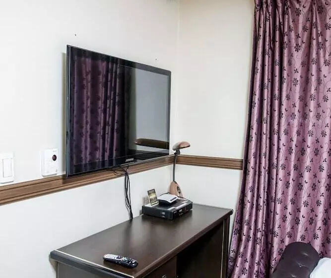 Hill Stay Hotel Residence