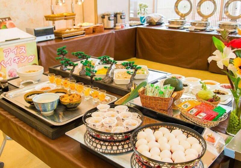 בית מלון כפרי Livemax Resort Kaga Yamashiro