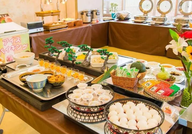 בית מלון כפרי Livemax Resort Kaga Yamashiro